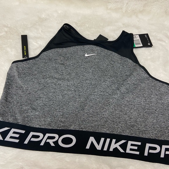 NWT! Nike Pro Dri-Fit cropped tank top - Picture 10 of 13